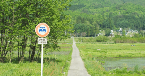 【仕事を辞めたい人へ】生活のために働く。それ、ちょっと考えカタくなーい？やわらかい投資のはなし【ニート株式会社】